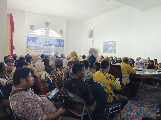 
					Pemerintah Daerah melalui Dinas Pendidikan Kabupaten Kepulauan Sula menggelar Bimbingan Teknis (Bimtek) bertajuk “Peningkatan dan Pengembangan Kompetensi Kepala Sekolah.
