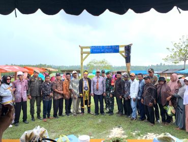 Peresmian Pasar Tradisional Dad Hia di desa Minaluli, Kecamatan Mangoli Utara. Foto/madingkota.com