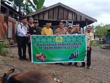 Dalam rangka menyambut Hari Raya Idul Adha 1447 Hijriah, PT. Bank Perekonomian Rakyat (BPR) Bobato Lestari Kantor Cabang Sanana kembali menunjukkan kepeduliannya kepada masyarakat dengan menyalurkan satu ekor sapi kurban di Desa Fogi, Kecamatan Sanana, Kabupaten Kepulauan Sula