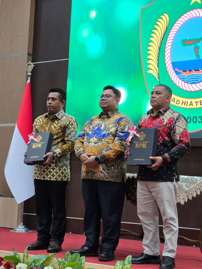 
					Pemerintah Kabupaten Kepulauan Sula kembali menoreh prestasi membanggakan dalam pengelolaan keuangan daerah. Untuk ketujuh kalinya secara berturut-turut berhasil meraih opini Wajar Tanpa Pengecualian (WTP) dari Badan Pemeriksa Keuangan (BPK) RI Perwakilan Maluku Utara, atas hasil pemeriksaan Laporan Keuangan Pemerintah Daerah (LKPD) Tahun Anggaran 2025