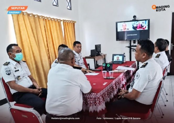 
					Foto : Sidang TPP Bersama Kanwil Ditjenpas Maluku Utara melalui zoom meeting. ( doc. Istimewa)