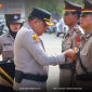 Foto : Kapolres Kabupaten Kepulauan Sula AKBP Handres, S.H., S.I.K., saat melantik tiga PJU Polres Sula. (doc. Istimewa / Humas Polres Sula)