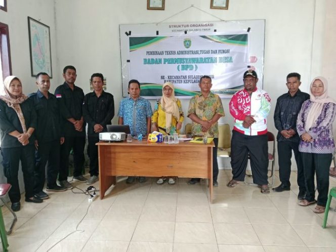 
					Foto bersama BPD Sulabesi Timur. (doc.Ist)