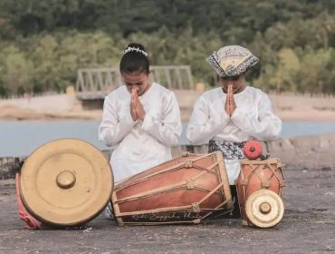 Tarian Laka Baka dari Desa Malbufa Kepulauan Sula Maluku Utara. Foto : Ist