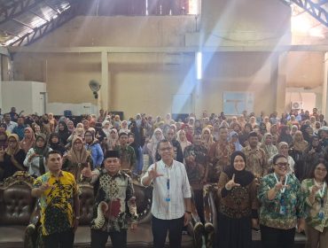 Foto : Pose bersama pada pembukaan bimtek SIM KSPSTK 2026. (doc.Ist)
