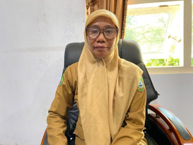 
					Kepala Disperindagkop dan UKM Kepulauan Sula Djena Tidore. Foto : Ist