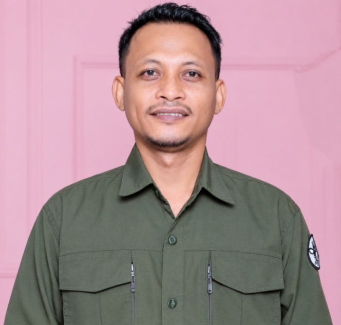 
					Armin Soamole, SH Kuasa Hukum Bupati Kepulauan Sula. Foto : Ist